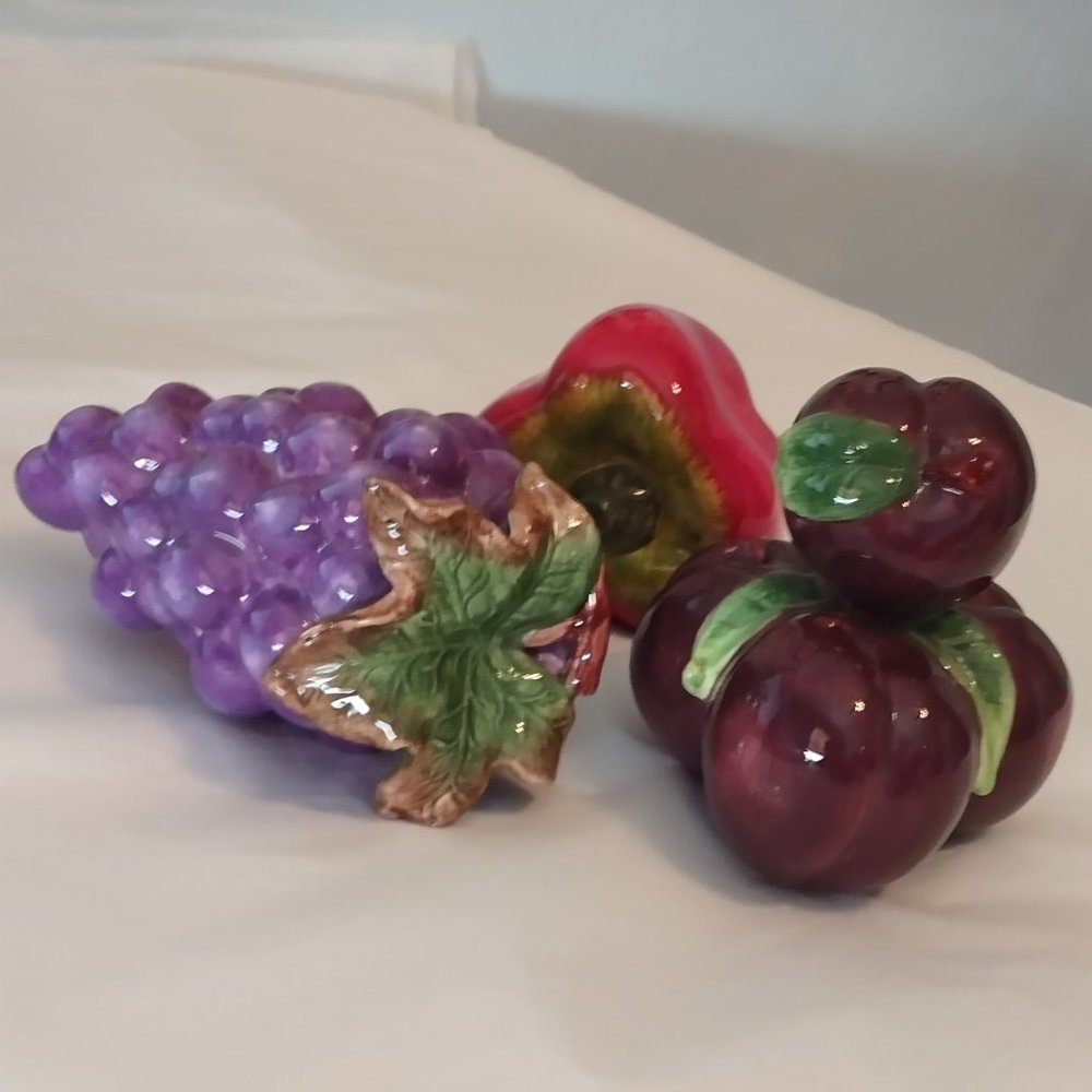 Vintage 1970s Large Hand-Blown Glass Purple Grape, Plums and Pepper Trio Set